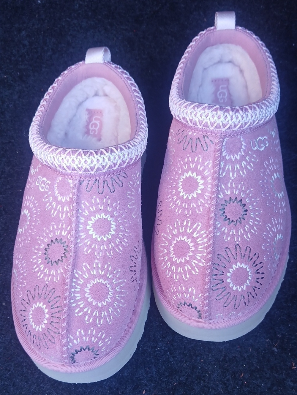 NWT UGG SHOES